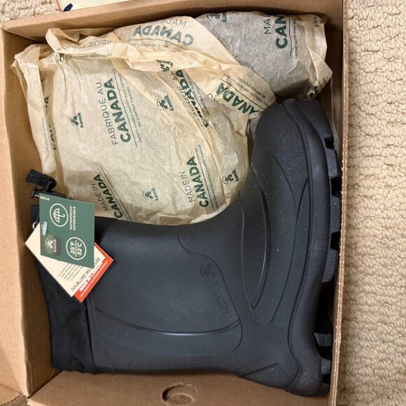 NWT Kamik Snobuster 1 Snow Boots for Kids, Warm Waterproof Kids Boots, size 13 - Picture 1 of 3